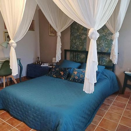Une Chambre En Provence Correns Exterior foto